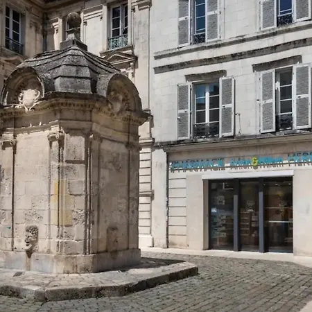 Les De Charly Duplex Cosy Au Marche Hyper Centre La Rochelle A Pied *